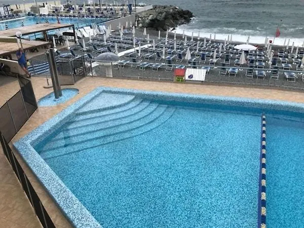 Casa Vicino Alla Spiaggia 6 Genoa 0*,  Italy