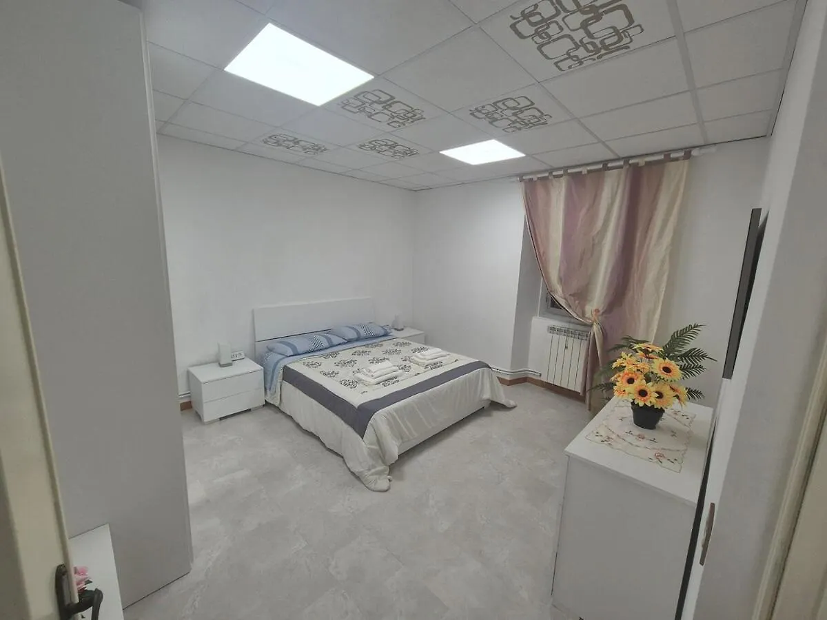 Casa Vicino Alla Spiaggia 6 Genoa Apartment
